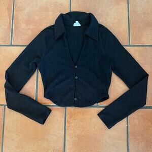 Black Buttoned Collared Cropped Long Sleeve Sweater Top